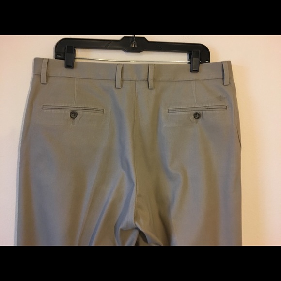 Mens Dockers straight fit chino khaki pants - Picture 5 of 7
